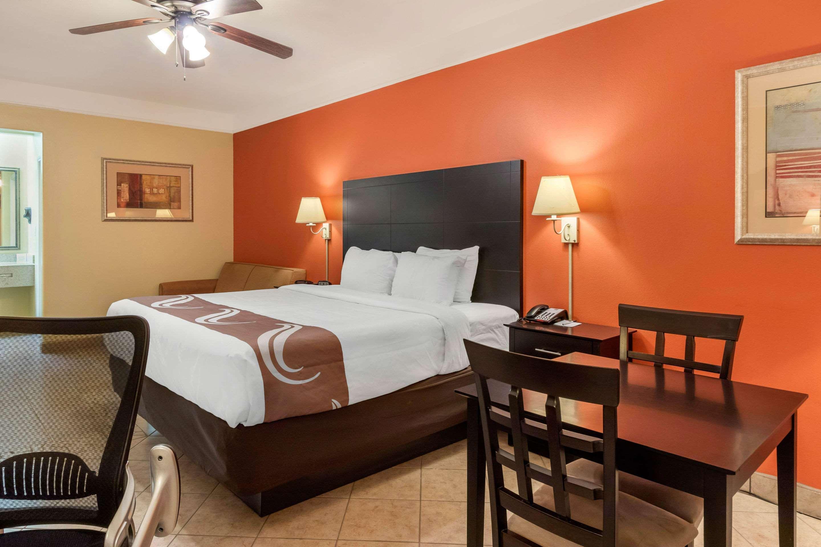 Quality Inn & Suites At The Outlets Mercedes-Weslaco Exterior foto