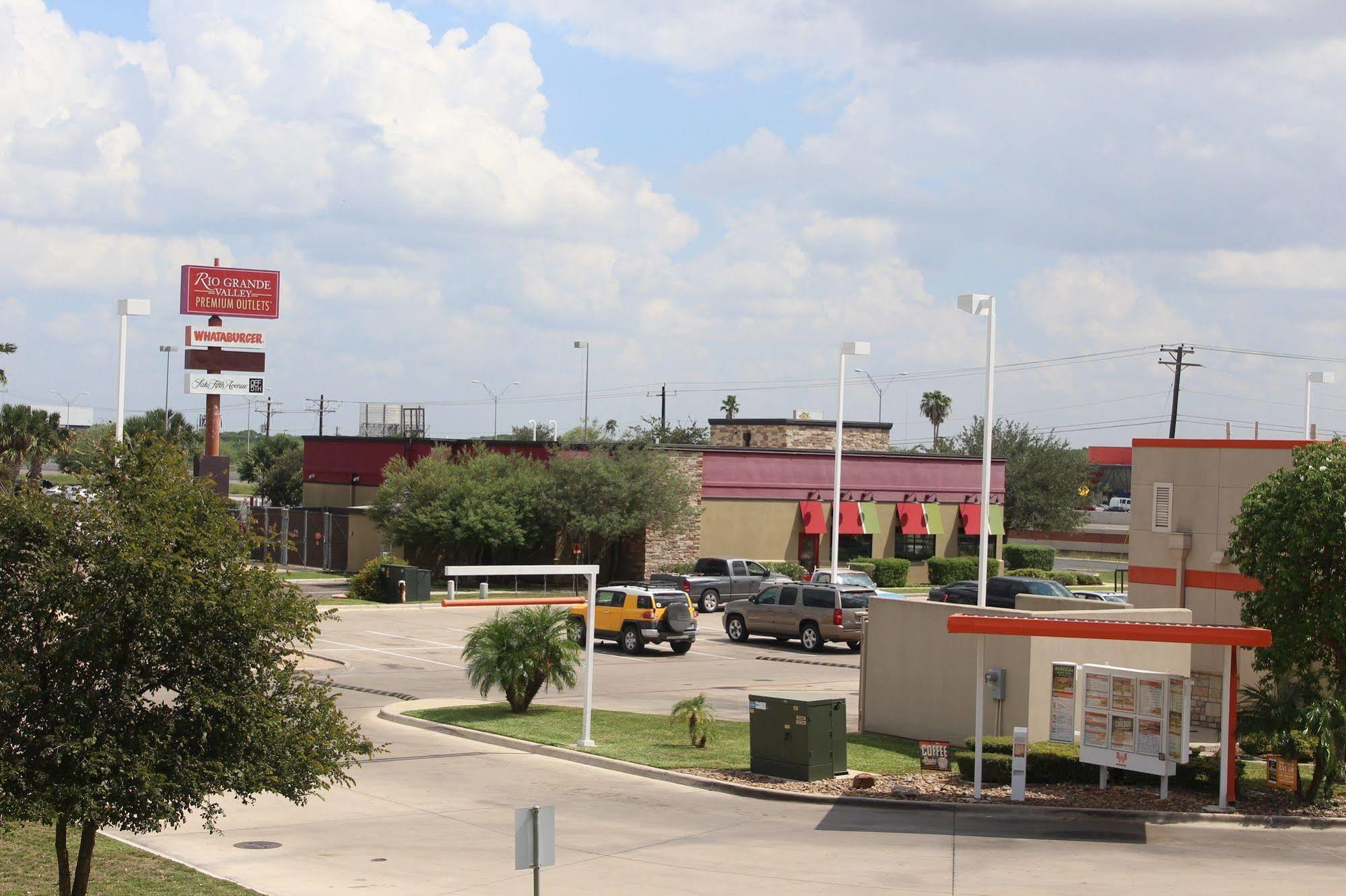 Quality Inn & Suites At The Outlets Mercedes-Weslaco Exterior foto